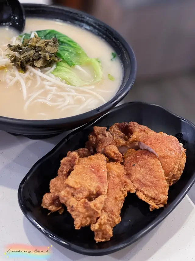 酥炸豬扒米線