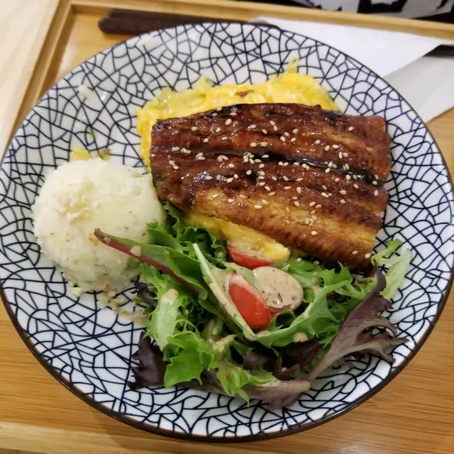 蒲燒鰻魚滑蛋定食