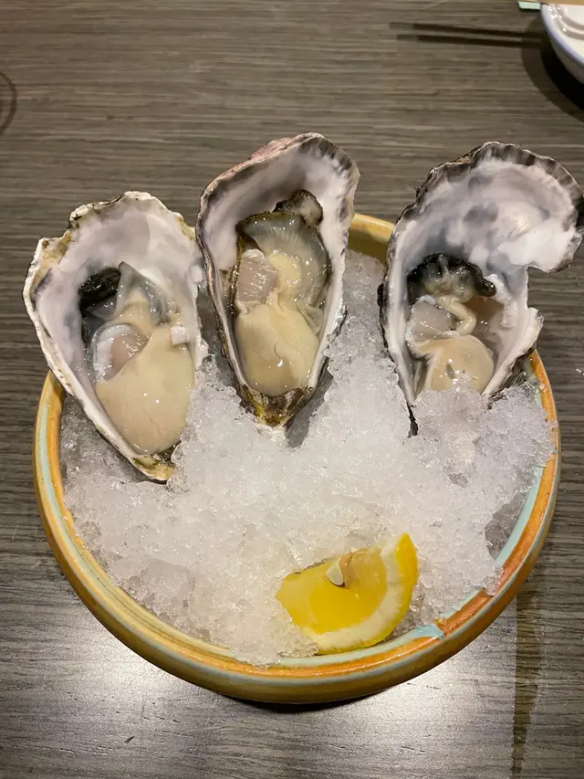 帶有海水味嘅生蠔🦪肥美鮮甜