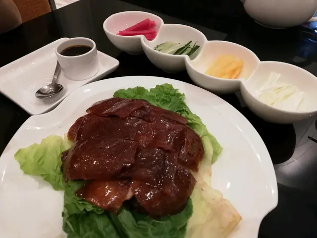 邊有半隻，得幾舊肉