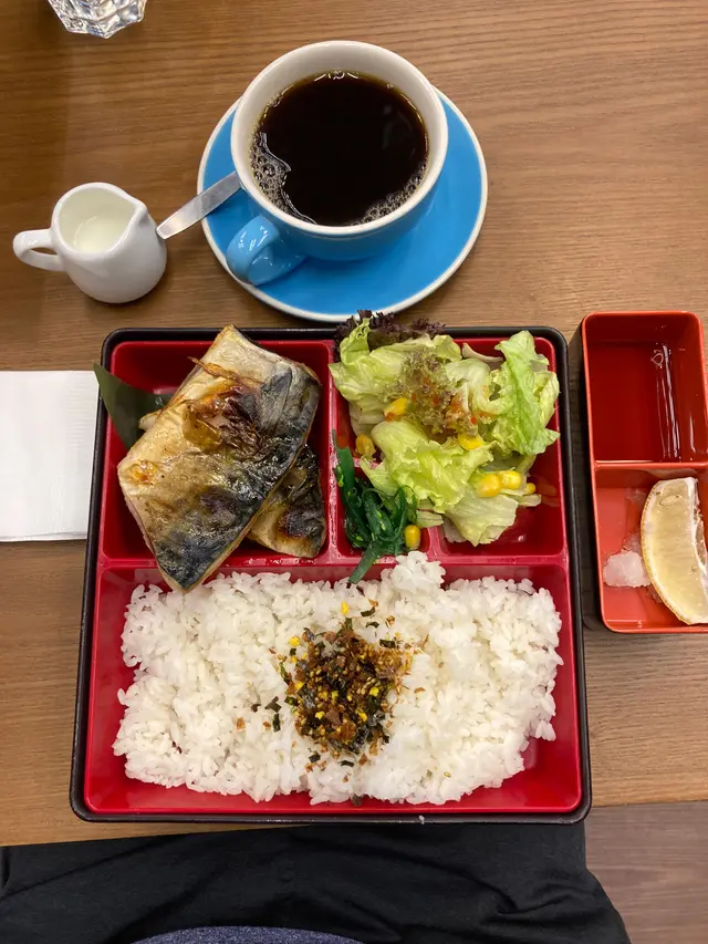 鹽燒青魚便當