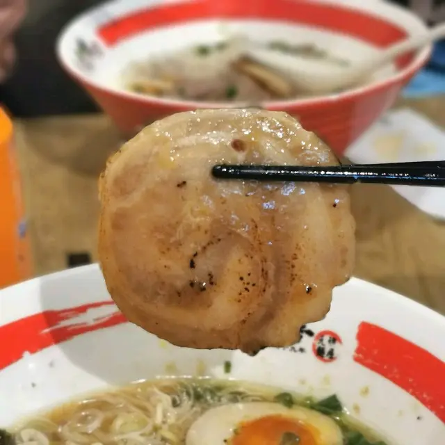 豚骨湯底 (幼麵、豚腩)