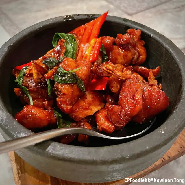 招牌三杯雞Three Cup Chicken