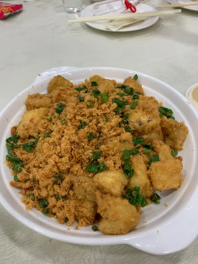 此店撚手小菜之一，肉鬆好夾茄子又好好味，不太油膩