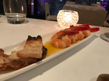 Garlic & chili prawns