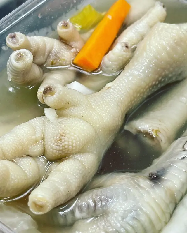 泡椒雞腳