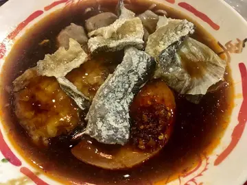 牛丸鱼肚炸鱼皮厚切餐肉麻辣酱牛骨汤兰州拉面