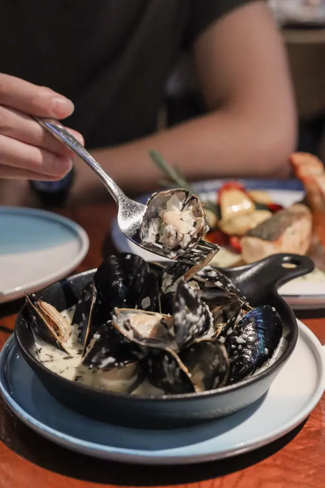 白酒忌廉藍青口