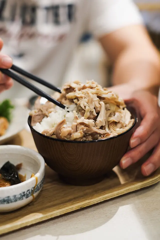 手撕台灣走地雞肉飯