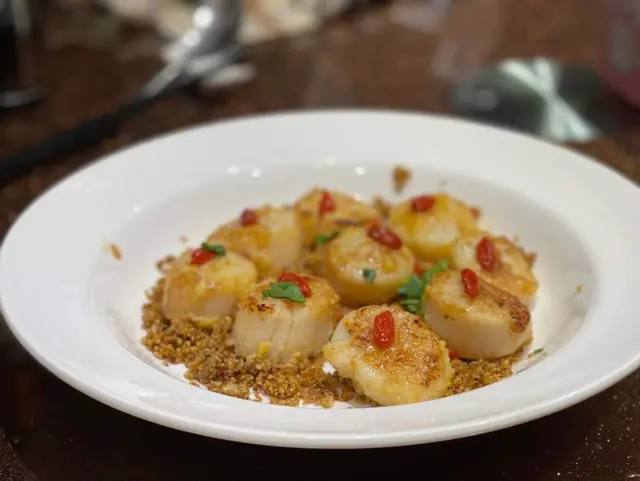 豆酥黃金北海道元貝,隻隻飽滿。