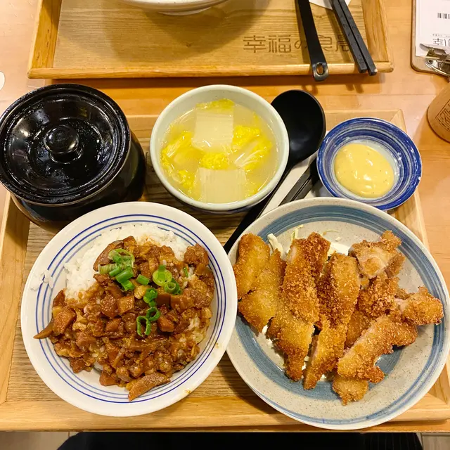 酥炸排骨滷肉飯
