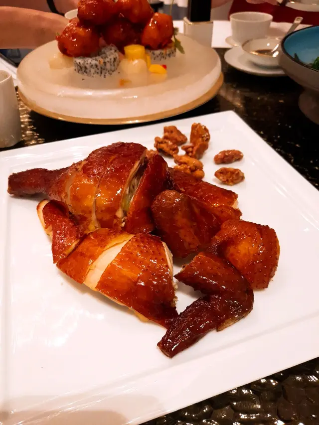 當紅脆皮三黃雞