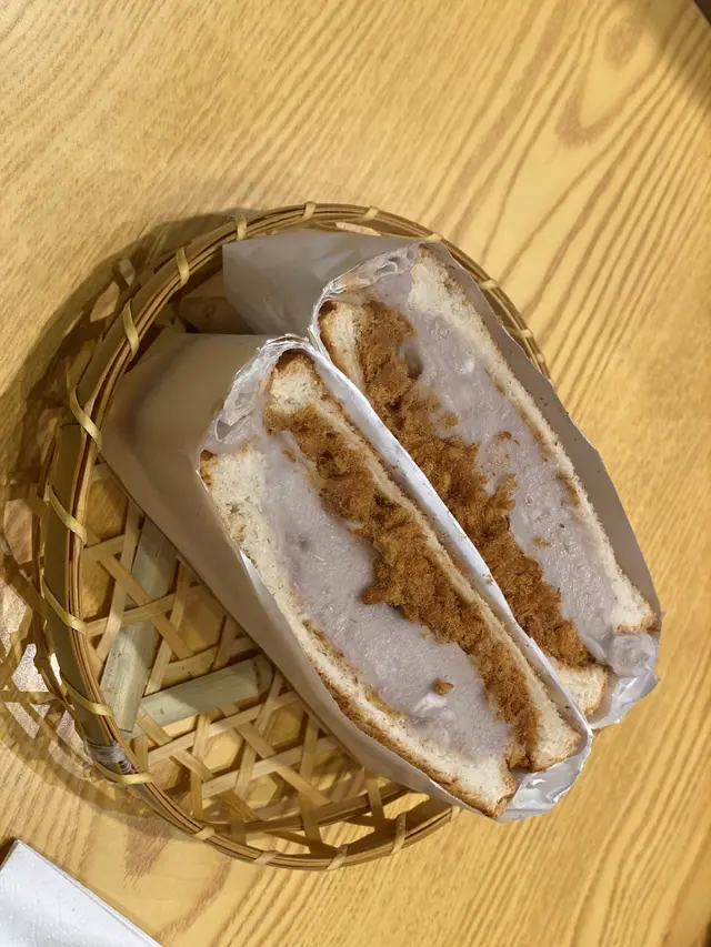 肉鬆芋泥吐司