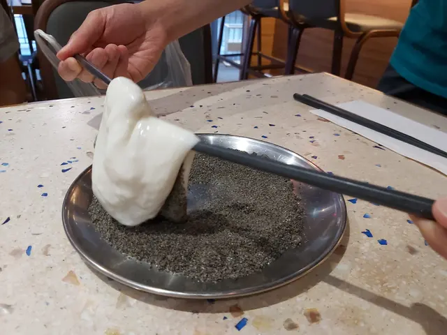 奶奶麻糬配黑芝麻