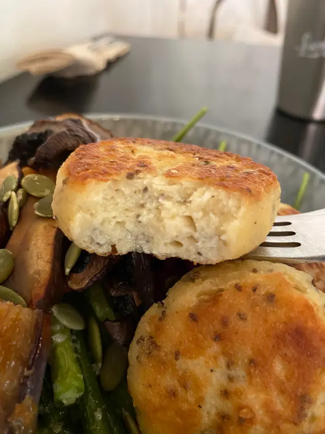 Make  Your  Own  Fama  Bowl