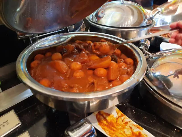 咖哩魚蛋豬皮蘿蔔