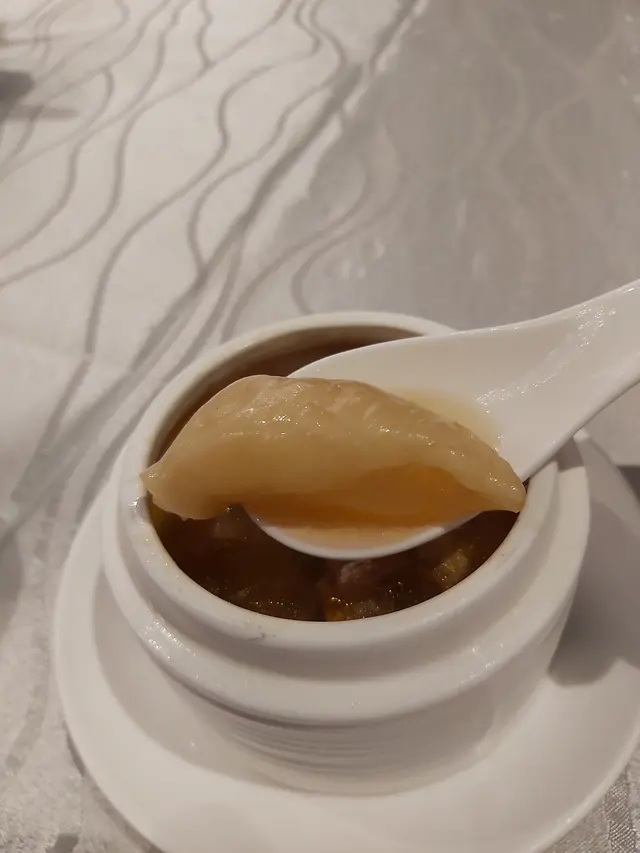 椰青燉花膠雞湯