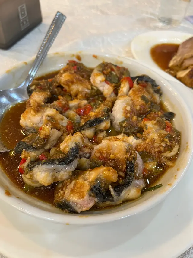 本身對酸梅蒸白鱔好期待,  只係略嫌上面嘅酸梅比較多