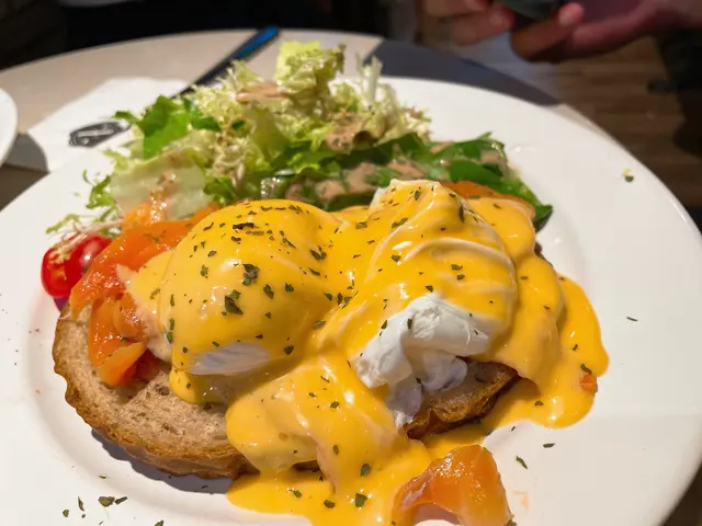 Egg Benedict with Beacon