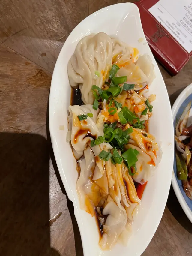 😏😏原來抄手係甜架，我一都誤會左🤪