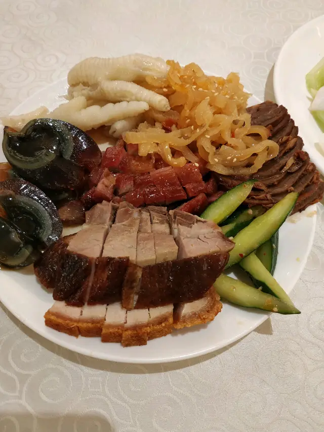 可以多選擇，最好喺燒肉皮還好脆
