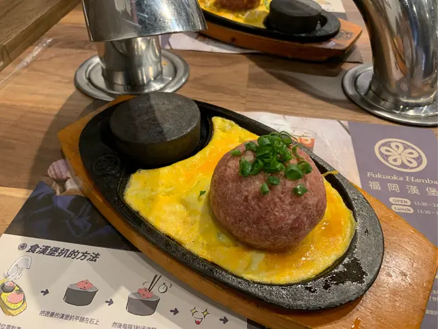 芝士蛋和牛漢堡扒