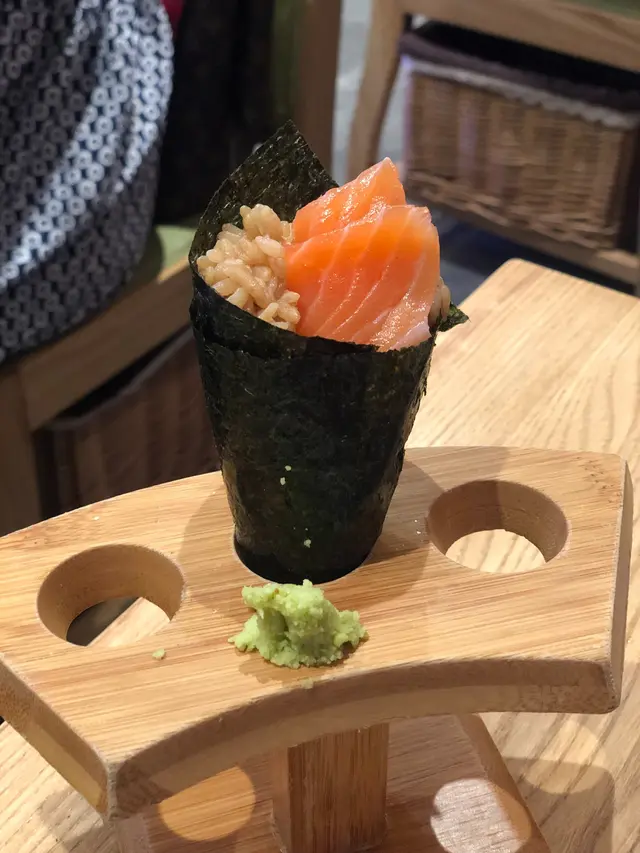 三文魚手卷