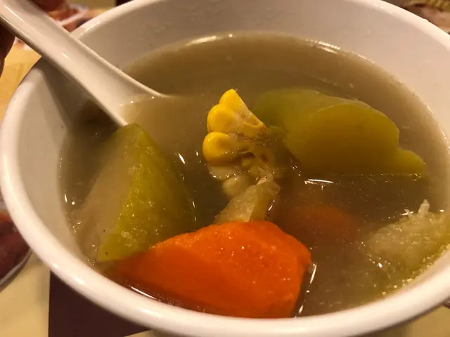 佛手瓜栗子南北行甘荀豬骨湯