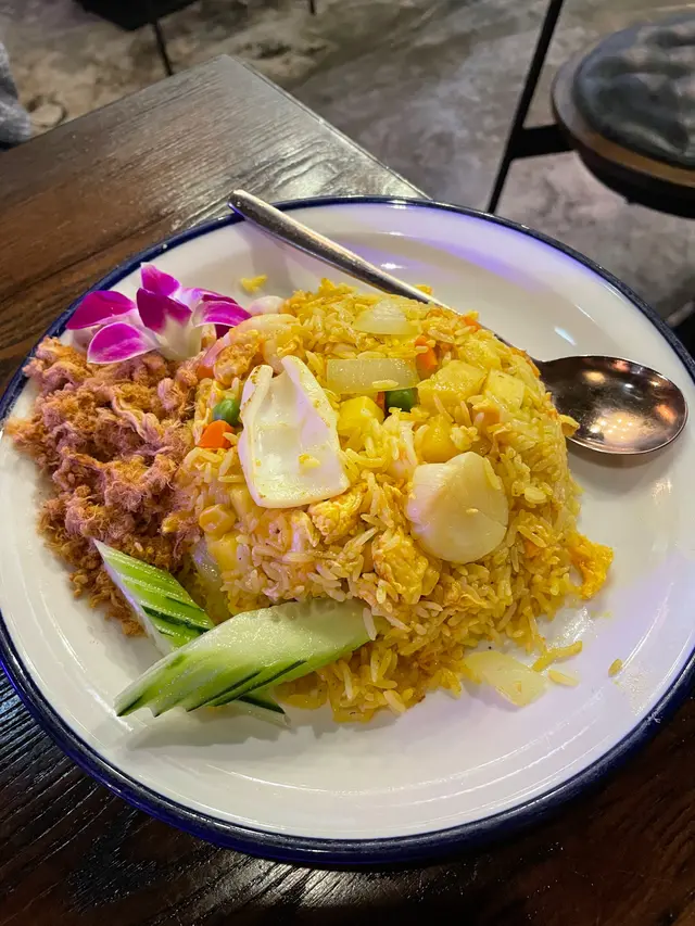 鮮蝦菠蘿炒飯