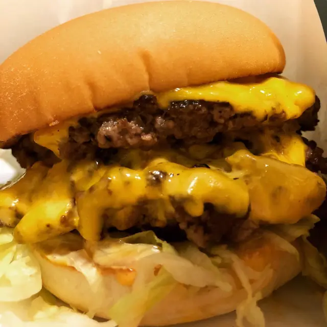 雙層芝士牛肉漢堡