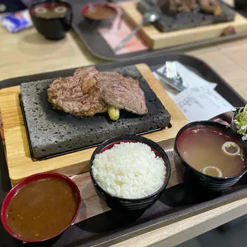 纽西兰肉眼定食