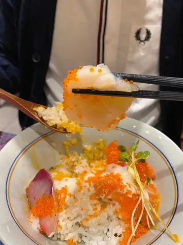 北海道三色鱼生饭