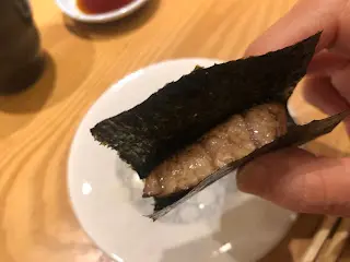 紫菜火炙吞拿魚骹肉