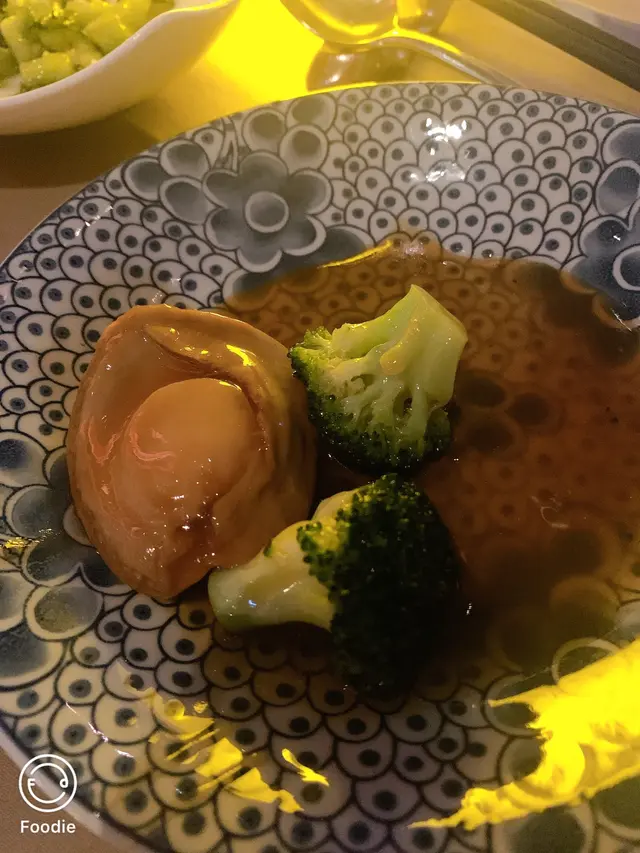 蠔皇原隻鮮鮑魚