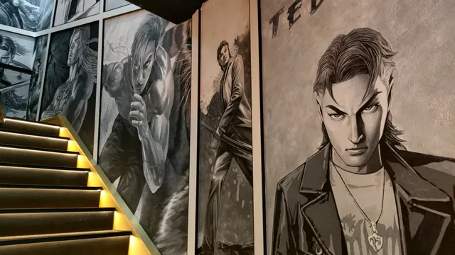 沿樓梯行上一層