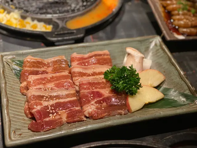 食堂黑毛豬五花肉