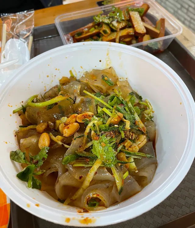 酸辣粉皮