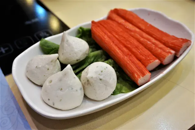 包心蝦籽丸、松葉蟹柳