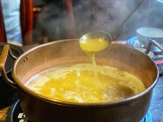 招牌花膠雞湯鍋