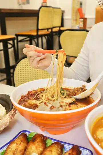 辣味虾汤虾肉肉片面