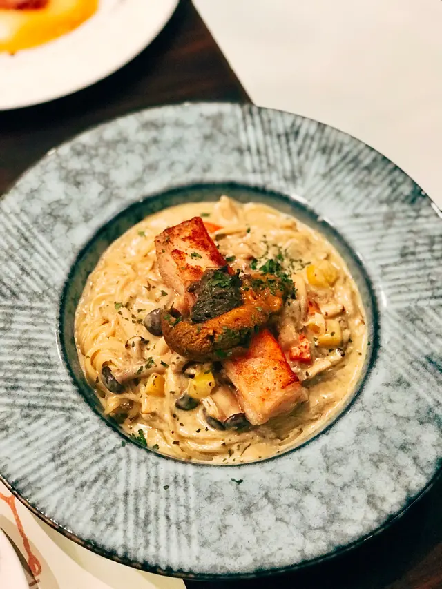 加拿大海膽松葉蟹膏蟹肉忌廉汁意大利麵