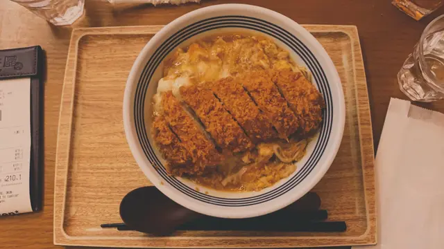 滑蛋吉列豬扒丼