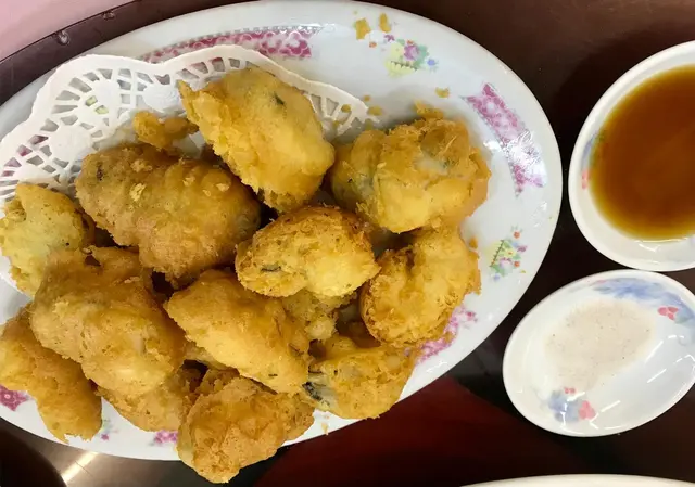 係食個最鬆化軟綿多汁嘅炸生蠔🦪，我一個人食咗六隻