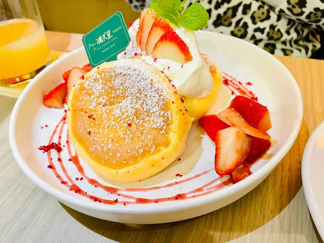 士多啤梨疏乎厘pancake