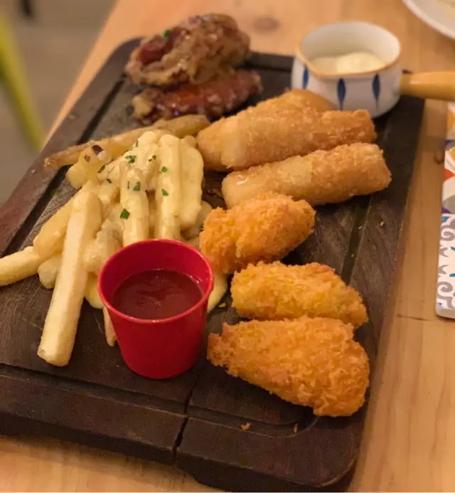 小食拼盤