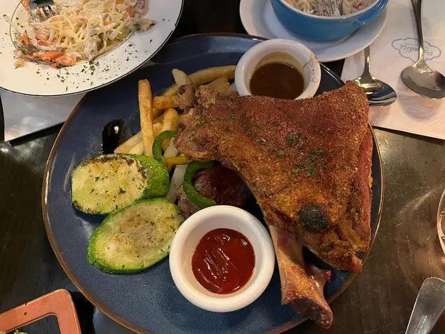 香脆豬手配燒汁