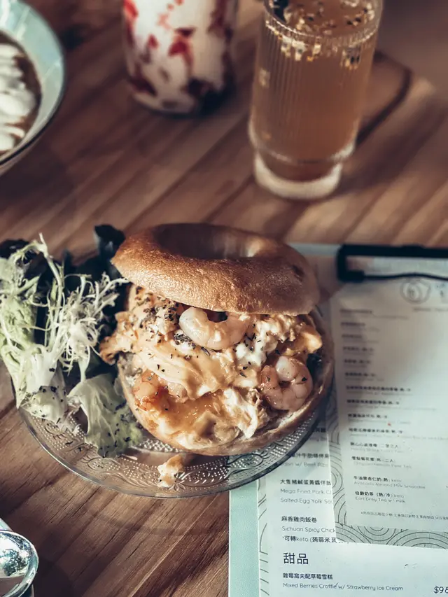 蝦哈哈牛油果蛋貝果