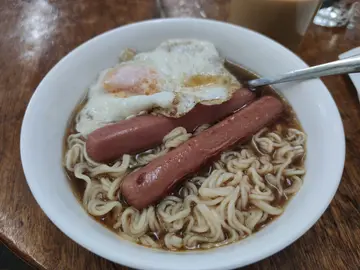 鸡蛋肠仔出前一丁