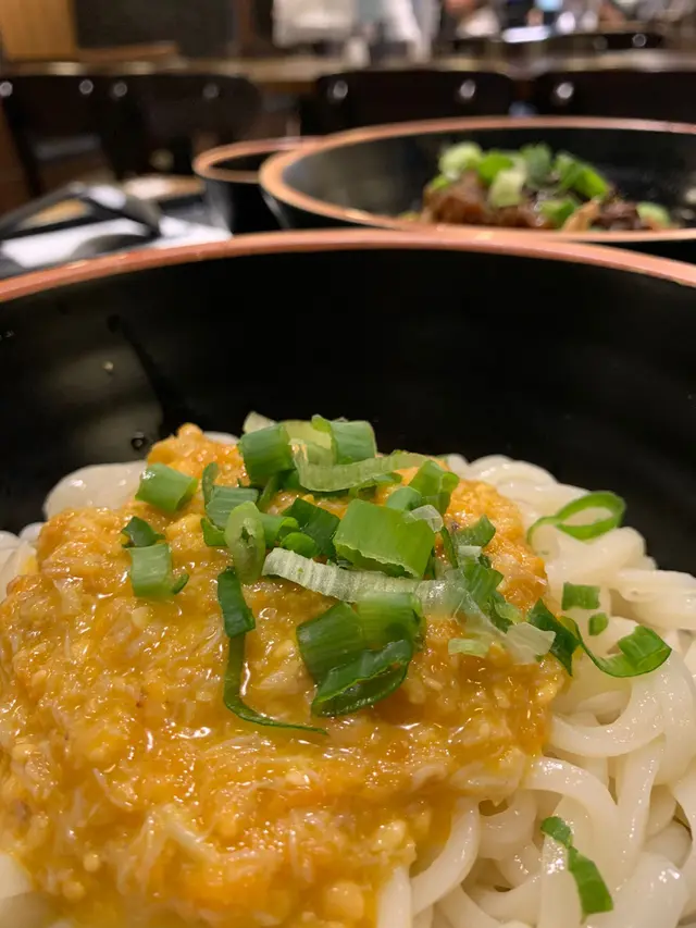 蟹黃冷烏龍麵
