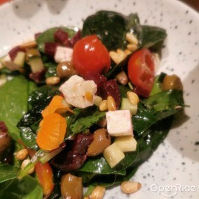 Spinach with Greek cheese salad  - 中環的Quiero M&#225;s